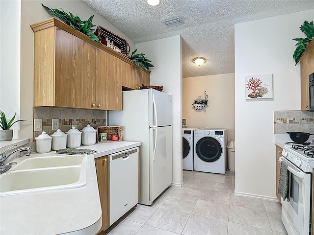 8195 SE 174th Rowland St, The Villages, FL 32162 - photo 13