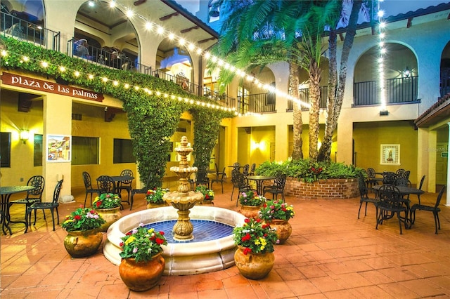 52 Camino Real Blvd, Howey In The Hills, FL 34737 - community lobby with a towering ceiling