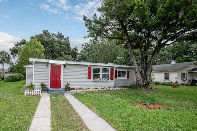 780 N Kentucky Ave, Umatilla, FL 32784 - photo 1