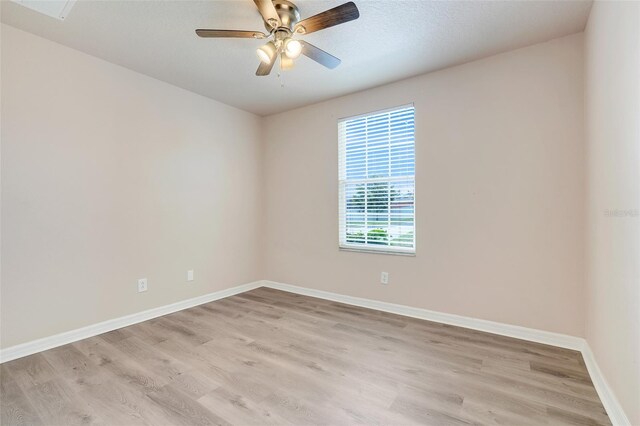 2745 Shearwater St, Clermont, FL 34711 - unfurnished room with light wood-style flooring and a ceiling fan