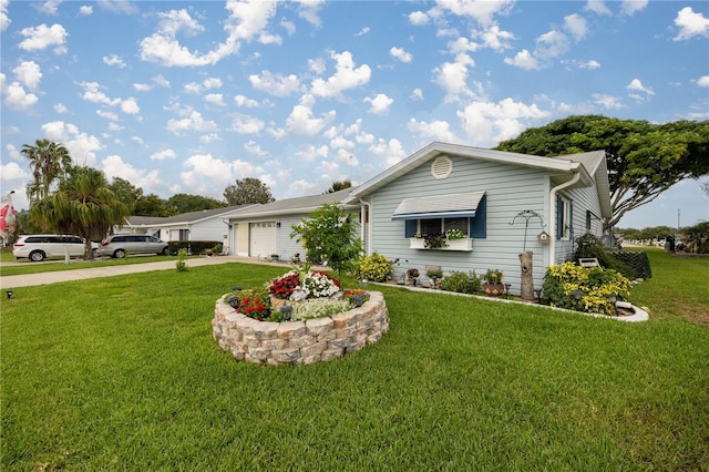 17533 SE 96th Ct, Summerfield, FL 34491 - ranch-style home with concrete driveway, a garage, and a front lawn