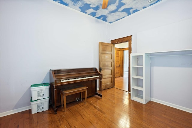 263 NE 1st St, Webster, FL 33597 - living area with wood finished floors and baseboards