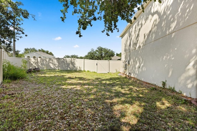 800 Daybreak Dr, Fruitland Park, FL 34731 - fenced backyard with a gate