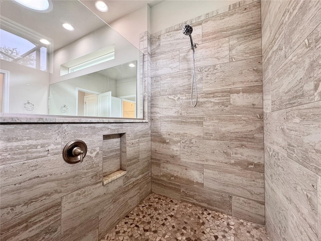 3021 King Palm Dr, New Smyrna Beach, FL 32168 - bathroom with a tile shower