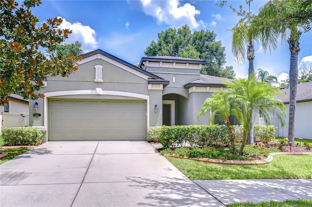 107 Dakota Hill Dr, Seffner, FL 33584 - photo 1