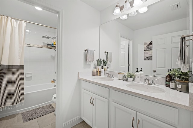 391 Cheeota Ct, Minneola, FL 34715 - full bath featuring double vanity and shower / bath combination with curtain