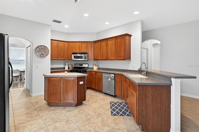 33316 Irongate Dr, Leesburg, FL 34788 - photo 2