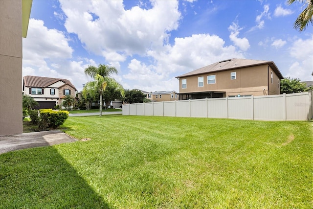 752 Sandy Bar Dr, Winter Garden, FL 34787 - view of yard featuring a residential view