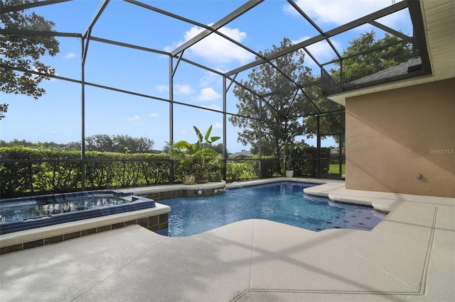 1426 Lakemist Ln, Clermont, FL 34711 - swimming pool with an in-ground hot tub, a patio area, and a lanai
