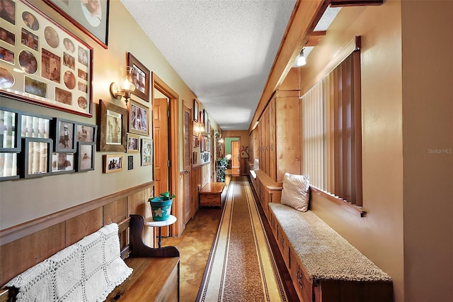 672 E Belt Ave, Bushnell, FL 33513 - hall with a textured ceiling