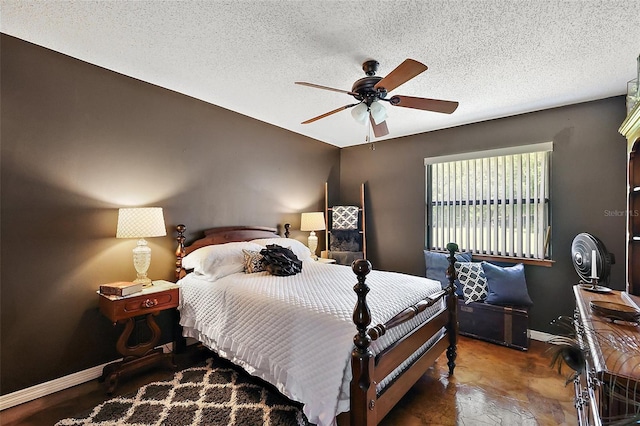 672 E Belt Ave, Bushnell, FL 33513 - bedroom featuring a textured ceiling and a ceiling fan