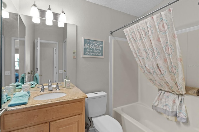 1815 Kaufman Cir, Lady Lake, FL 32159 - bathroom featuring vanity and shower / bath combination with curtain