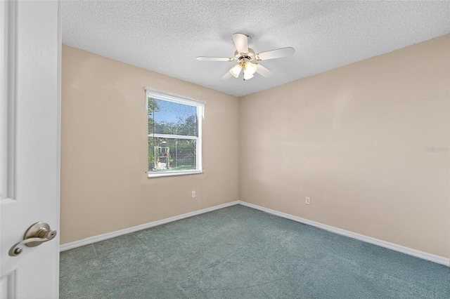 206 Palermo Pl, Lady Lake, FL 32159 - empty room featuring carpet, ceiling fan, and a textured ceiling