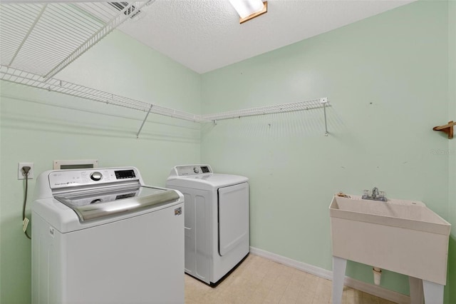 206 Palermo Pl, Lady Lake, FL 32159 - washroom featuring washer and dryer and light flooring