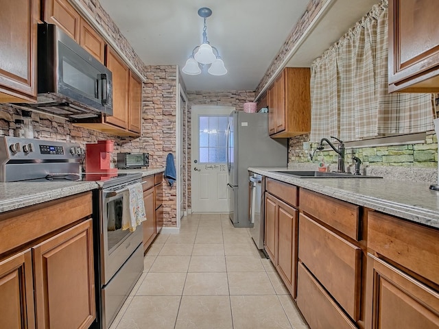 564 Lancaster Ave, Orange City, FL 32763 - photo 18