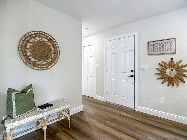1611 Canal, Tavares, FL 32778 - entryway with wood finished floors and baseboards