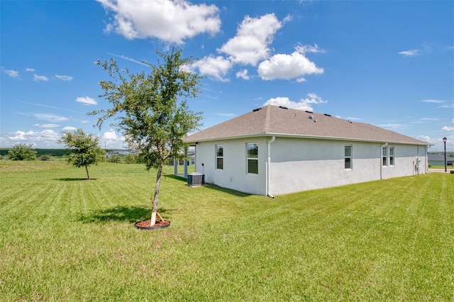 1696 Wilson Prairie Cir, Groveland, FL 34736 - view of grassy yard