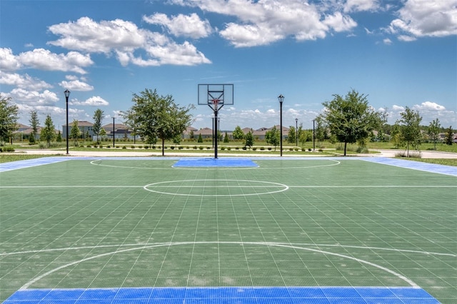 1696 Wilson Prairie Cir, Groveland, FL 34736 - view of basketball court featuring community basketball court