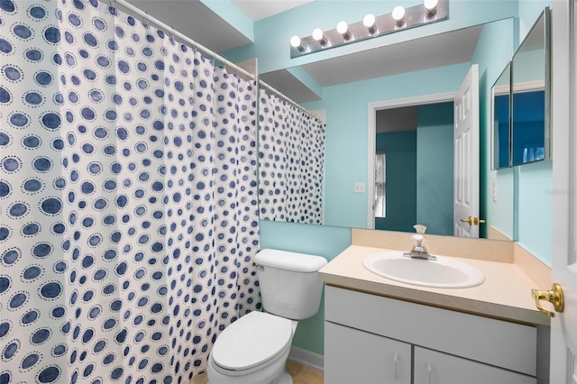 3586 Eversholt St, Clermont, FL 34711 - full bath with vanity and curtained shower
