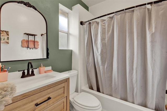 520 Dora Ave, Tavares, FL 32778 - bathroom featuring vanity and shower / tub combo with curtain