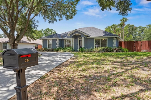 204 Lori Ct, Umatilla, FL 32784 - view of front of home featuring stucco siding