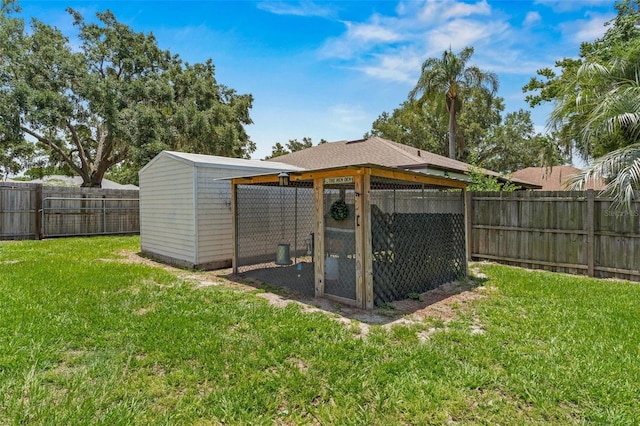 204 Lori Ct, Umatilla, FL 32784 - fenced backyard with an outdoor structure and exterior structure