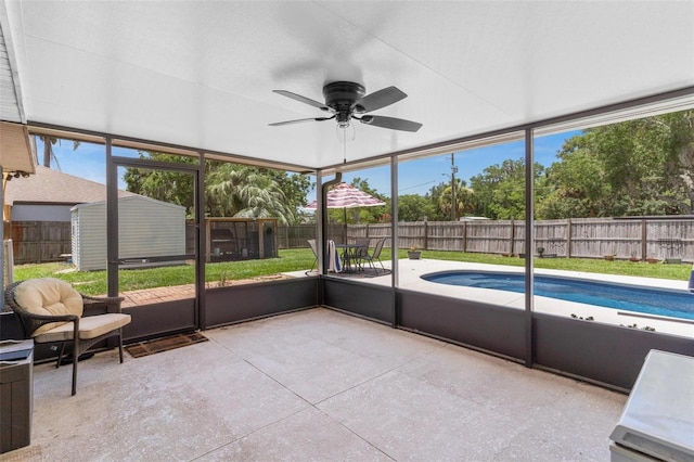 204 Lori Ct, Umatilla, FL 32784 - unfurnished sunroom with a ceiling fan