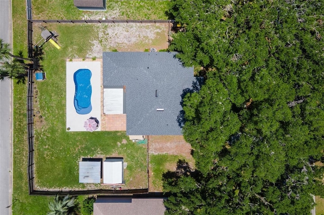 204 Lori Ct, Umatilla, FL 32784 - drone / aerial view of a pool area