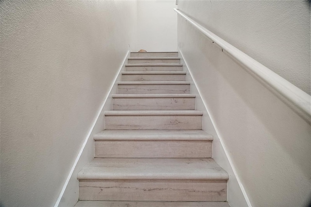 9153 Carmela Ave, Davenport, FL 33897 - view of stairway