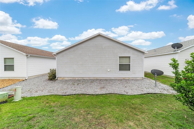 2237 Jetta Way, The Villages, FL 32162 - back of property with a yard