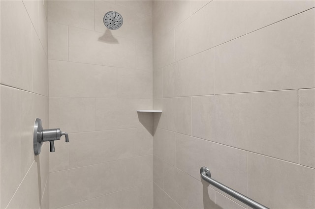 6949 Minchew Cir, The Villages, FL 34762 - bathroom view of a tile shower