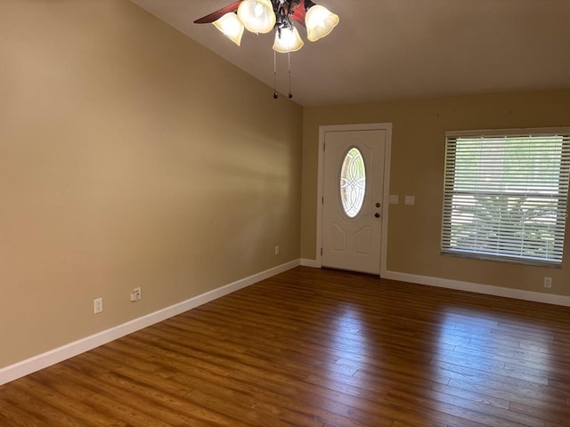 7186 N Whippoorwill Ter, Hernando, FL 34442 - foyer entrance featuring a ceiling fan, wood finished floors, and vaulted ceiling