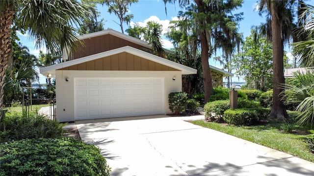 11401 Cypress Dr, Clermont, FL 34711 - view of front facade