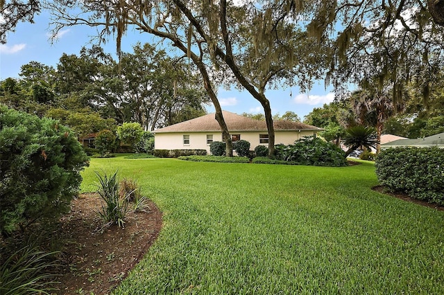 1002 Amarillo Pl, The Villages, FL 32159 - view of green lawn