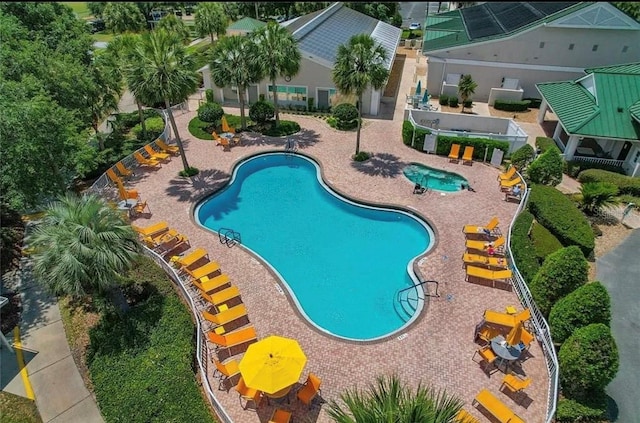 12183 SE 178th St, Summerfield, FL 34491 - community pool with a patio