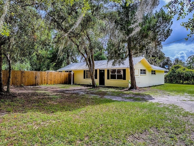 6731 Lake Griffin Rd, Lady Lake, FL 32159 - view of front of home