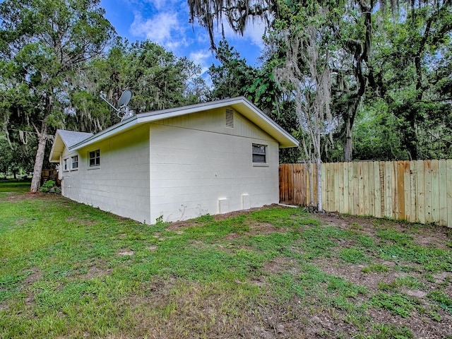 6731 Lake Griffin Rd, Lady Lake, FL 32159 - view of side of property