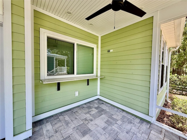 3607 Umbrella Tree Ln, Oxford, FL 34484 - view of patio with ceiling fan