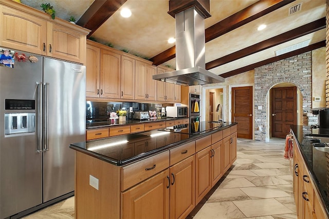 13033 SE 158th Ln, Weirsdale, FL 32195 - kitchen featuring black appliances, island exhaust hood, arched walkways, a center island with sink, and recessed lighting