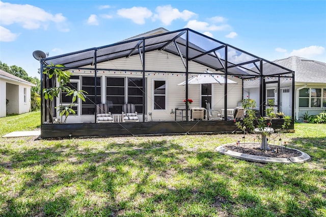 5507 Laver St, Leesburg, FL 34748 - back of property featuring a yard