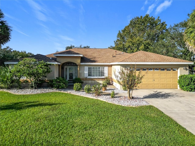 13700 SE 90th Ct, Summerfield, FL 34491 - ranch-style home featuring stucco siding, a garage, a front yard, and driveway