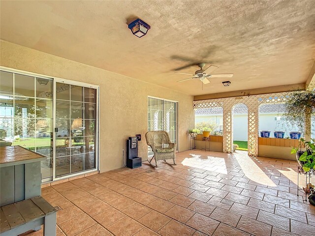 13700 SE 90th Ct, Summerfield, FL 34491 - view of patio / terrace with ceiling fan