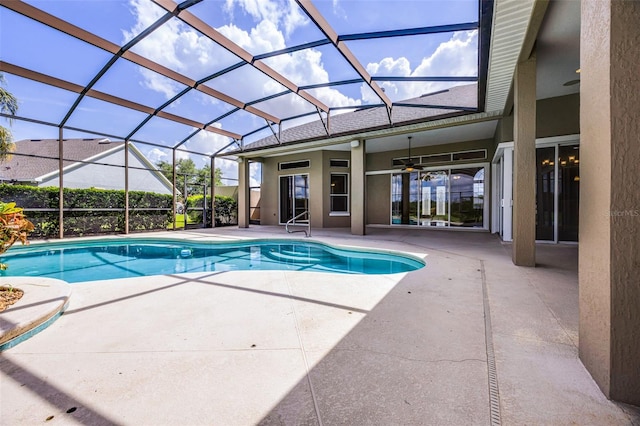 7303 Spring Mountain Ln, Yalaha, FL 34797 - view of pool with a patio, ceiling fan, and a lanai