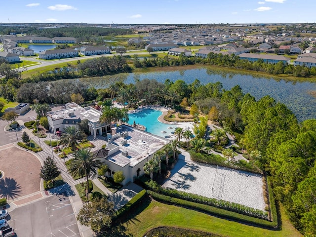 709 Longboat Dr, Davenport, FL 33896 - aerial view of a pool area and a large body of water