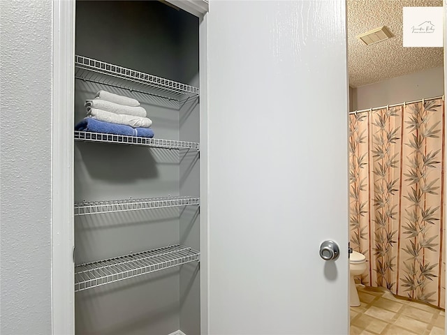 2311 Pine Ridge St, The Villages, FL 32162 - view of closet
