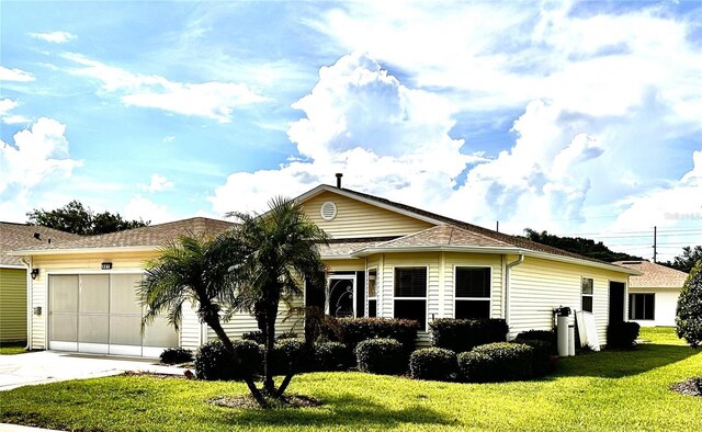 327 Bentwood Dr, Leesburg, FL 34748 - photo 2