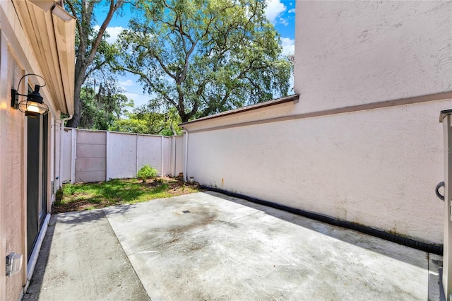 2815 Spyglass Cv, Longwood, FL 32779 - fenced backyard featuring a patio
