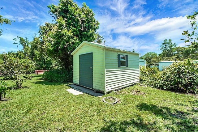 5319 Eagles Nest Rd, Fruitland Park, FL 34731 - view of shed