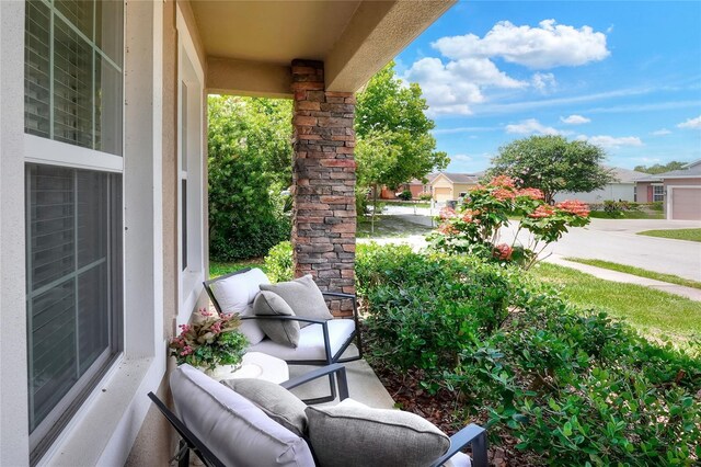 6906 Glenbrook Dr, Lakeland, FL 33811 - view of porch