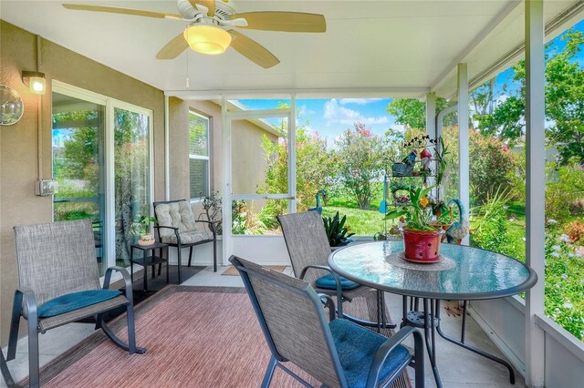6906 Glenbrook Dr, Lakeland, FL 33811 - sunroom / solarium featuring a ceiling fan and outdoor dining space